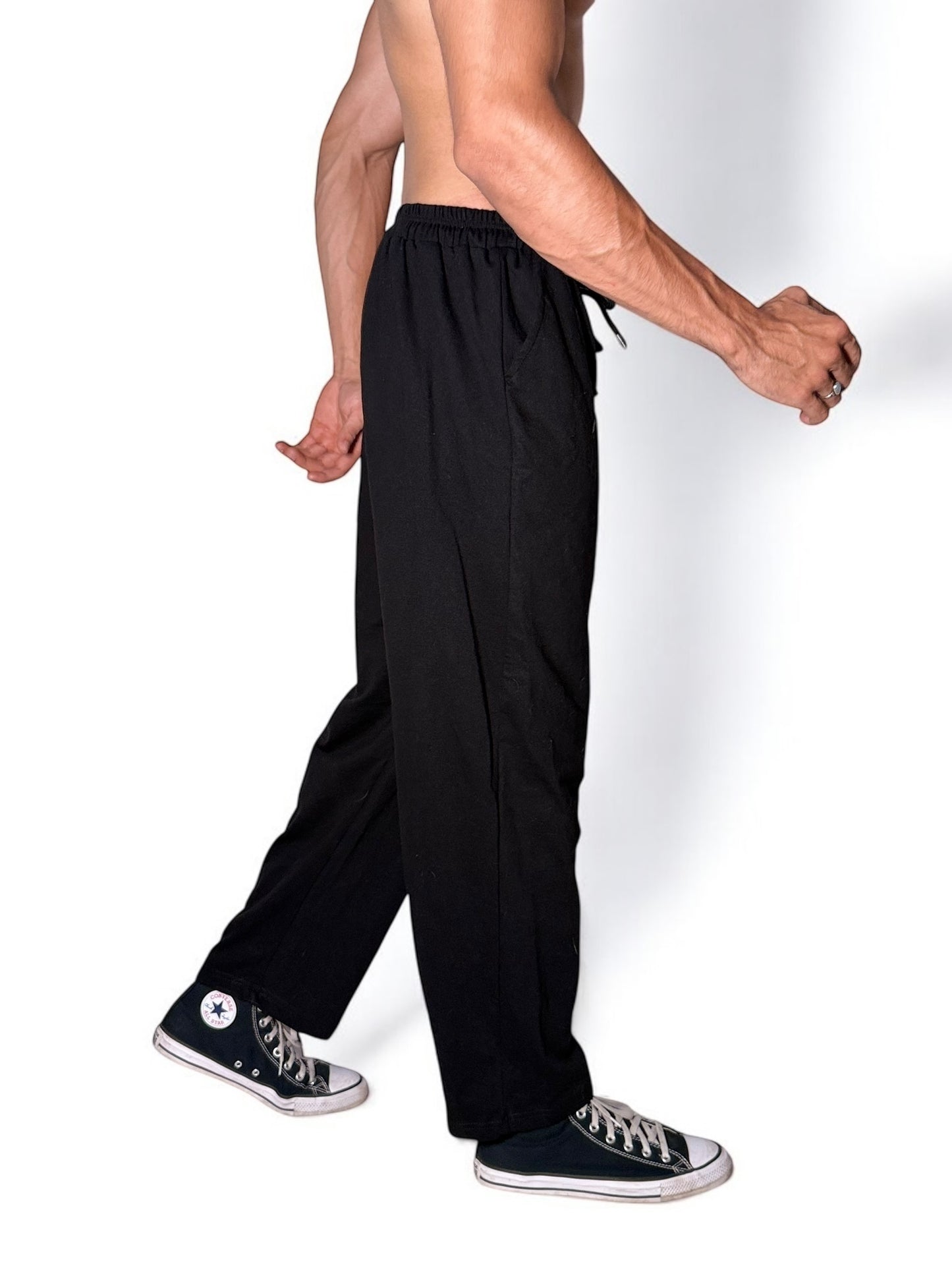 BREAK FREE – BAGGY JOGGERS