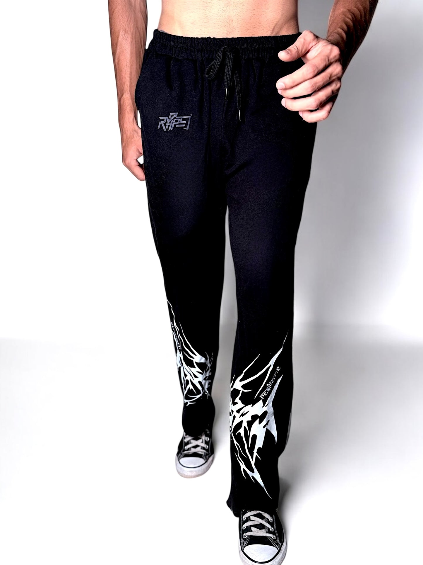 BREAK FREE – BAGGY JOGGERS
